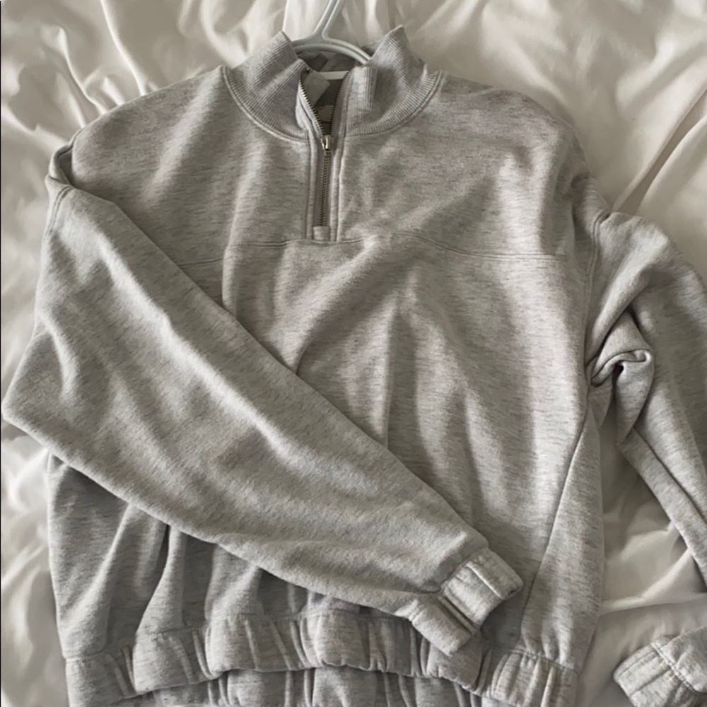 Garage cropped quarter zip